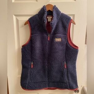 LL Bean navy fleece vest size large.